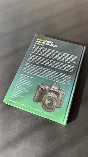 Nikon D600 Vollformat-Set mit Nikon 24 85 mm VR + Zusatzakku + Buch Bild 8