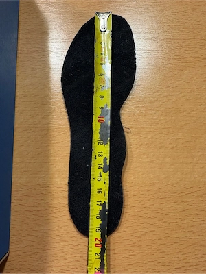 Eislaufschuhe im Minions-Design Bild 3