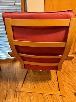 Poäng Sessel mit Hocker Bild 3
