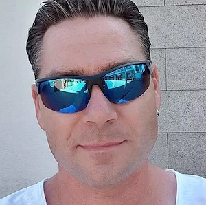 Darstellerinnen für privaten Erotikfilm gesucht ( zahle Gage  )