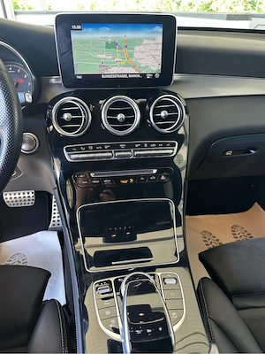 Mercedes GLC 350e AMG-Line Bild 8
