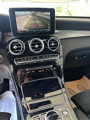 Mercedes GLC 350e AMG-Line Bild 6