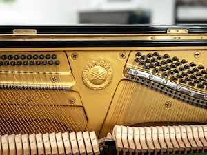 Yamaha Klavier U1, schwarz poliert -mit Silent - kostenlose Lieferung in ganz Österreich (*) Bild 6
