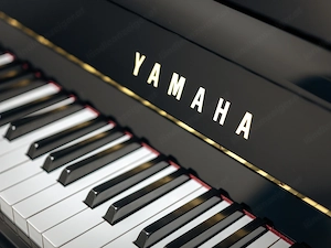 Yamaha Klavier mit Silent System-schwarz poliert-Werkstattgeprüft-5 Jahre Garantie- Gratis Lieferung Bild 4