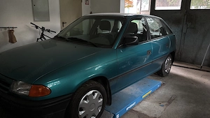 Opel Astra GL Bild 2