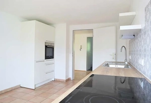 große 3 Zimmer Wohnung Bild 3