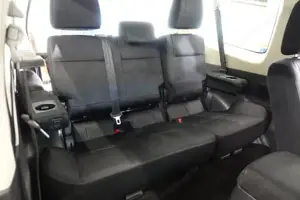 Mitsubishi Pajero Bild 16