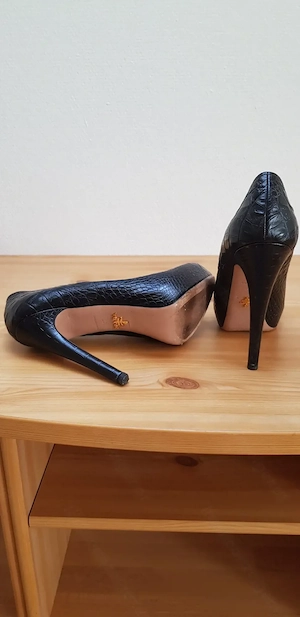 Prada Damenpumps für besondere Anlässe  Bild 3