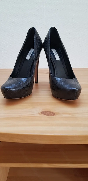 Prada Damenpumps für besondere Anlässe  Bild 2