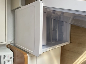 Kühlschrank mit Gefrierfach Bild 4