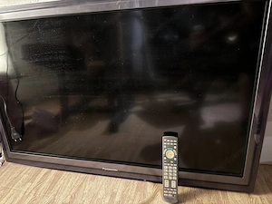 Panasonic TV-Gerät mit Wandhalterung Bild 2