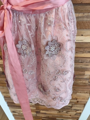 Wunderschönes Alpin de Luxe Dirndl  Bild 3