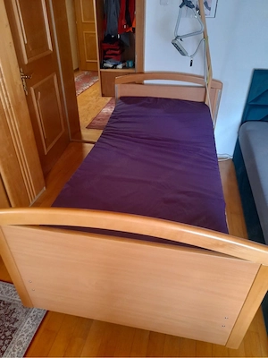 elektrisches Pflegebett Bild 5