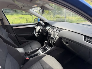 Skoda Octavia Kombi TDI Allrad TÜV NEU Bild 6