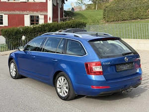 Skoda Octavia Kombi TDI Allrad TÜV NEU Bild 3