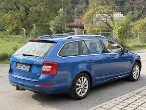 Skoda Octavia Kombi TDI Allrad TÜV NEU Bild 4