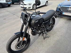Brixton BX 125X Motorrad Bild 8