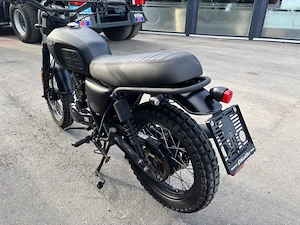 Brixton BX 125X Motorrad Bild 9