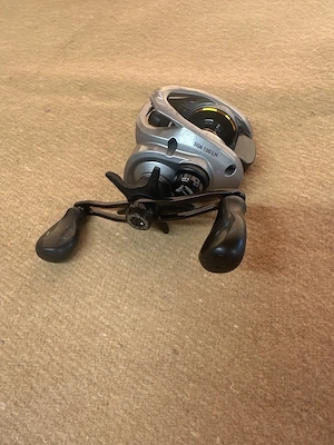 Savage Gear Baidcaster 100LH
