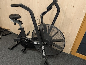 Rogue Echo Bike V3.0 mit Wind Guard und Zubehör Bild 4