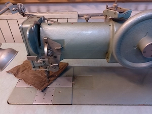 Industrie Nähmaschine langarm  Bild 2