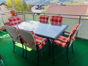 Neue Rattanmöbel für den Balkon