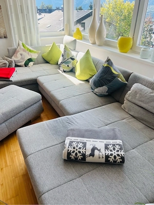 Neue Couch im Schwarz Weiss Look Bild 2