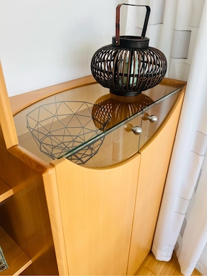 Wohnzimmer-Regal mit vielen Details Bild 3