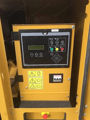 Dieselgenerator 13,5 KWA Caterpillar DE13.5E3 Bild 3