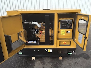 Dieselgenerator 13,5 KWA Caterpillar DE13.5E3 Bild 2