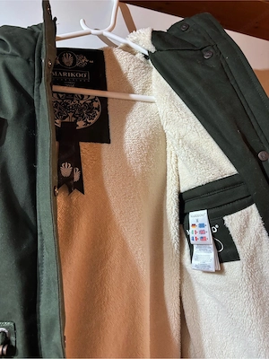 Warme Damen Winterjacke Bild 3