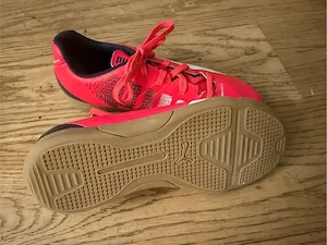 Hallenschuhe Gr. 34 Bild 2