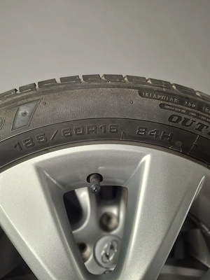 Hyundai Felgen mit dunlop Sommerreifen  Bild 5
