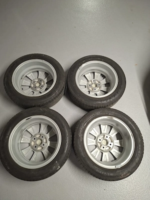 Hyundai Felgen mit dunlop Sommerreifen  Bild 2