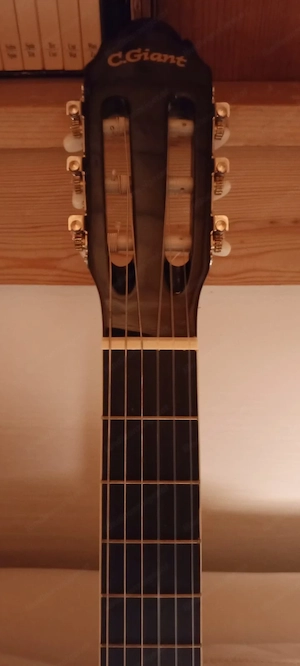schöne Klassikgitarre, guter Zustand, neue Saiten Bild 2
