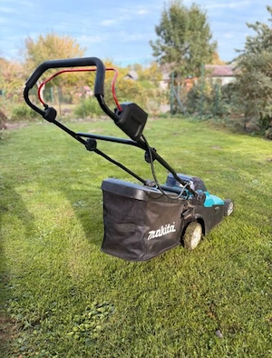 Makita DLM382 Akku-Rasenmäher Bild 4