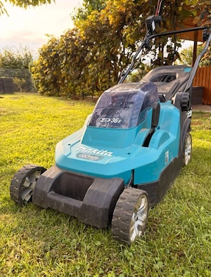 Makita DLM382 Akku-Rasenmäher Bild 3