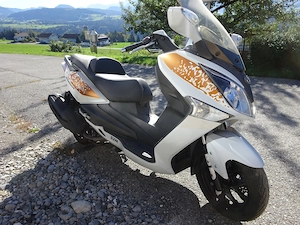 Roller Sym 300i, keine Suzuki,Honda, Bild 2