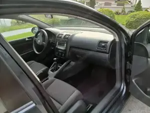 VW Golf 1.9 TDI 4motion Bild 2