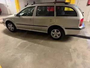 Skoda Octavia 1.9 TDi Bild 3