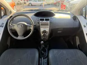 Toyota Yaris Bild 7
