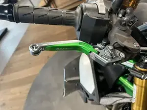 Kawasaki Z900 SE mit viel Zubehör Bild 8
