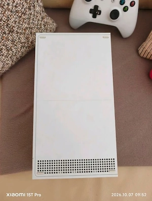 Xbox Series S Konsole mit 2 Controllern (weiß Xbox one & pink ) Bild 4