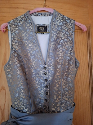 Dirndl Gr. 38 Bild 3