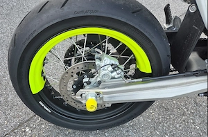 Husqvarna 701 SM 2022, offene Leistung eingetragen, nur 8980 km Bild 7