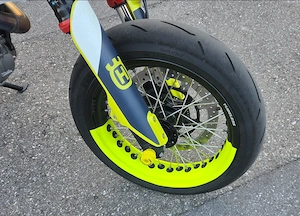 Husqvarna 701 SM 2022, offene Leistung eingetragen, nur 8980 km Bild 6