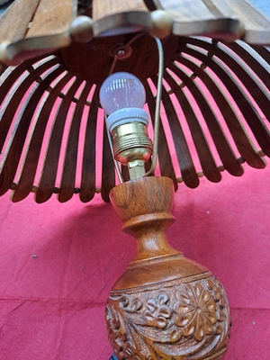 Eine wunderschöne Tischlampe !!