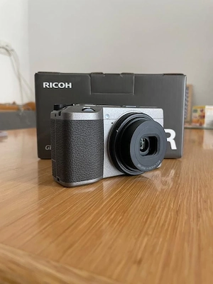 Ricoh GR 3 neuwertig  Bild 2
