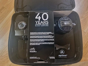 Apeks Black Sapphire 40 Years Limited Edition Atemregler