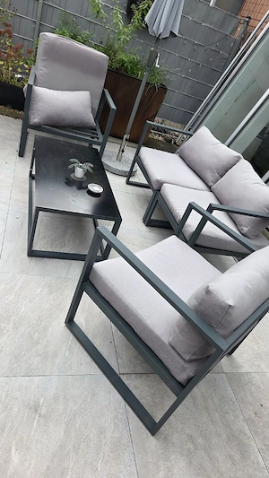 Gartenlounge Bild 2